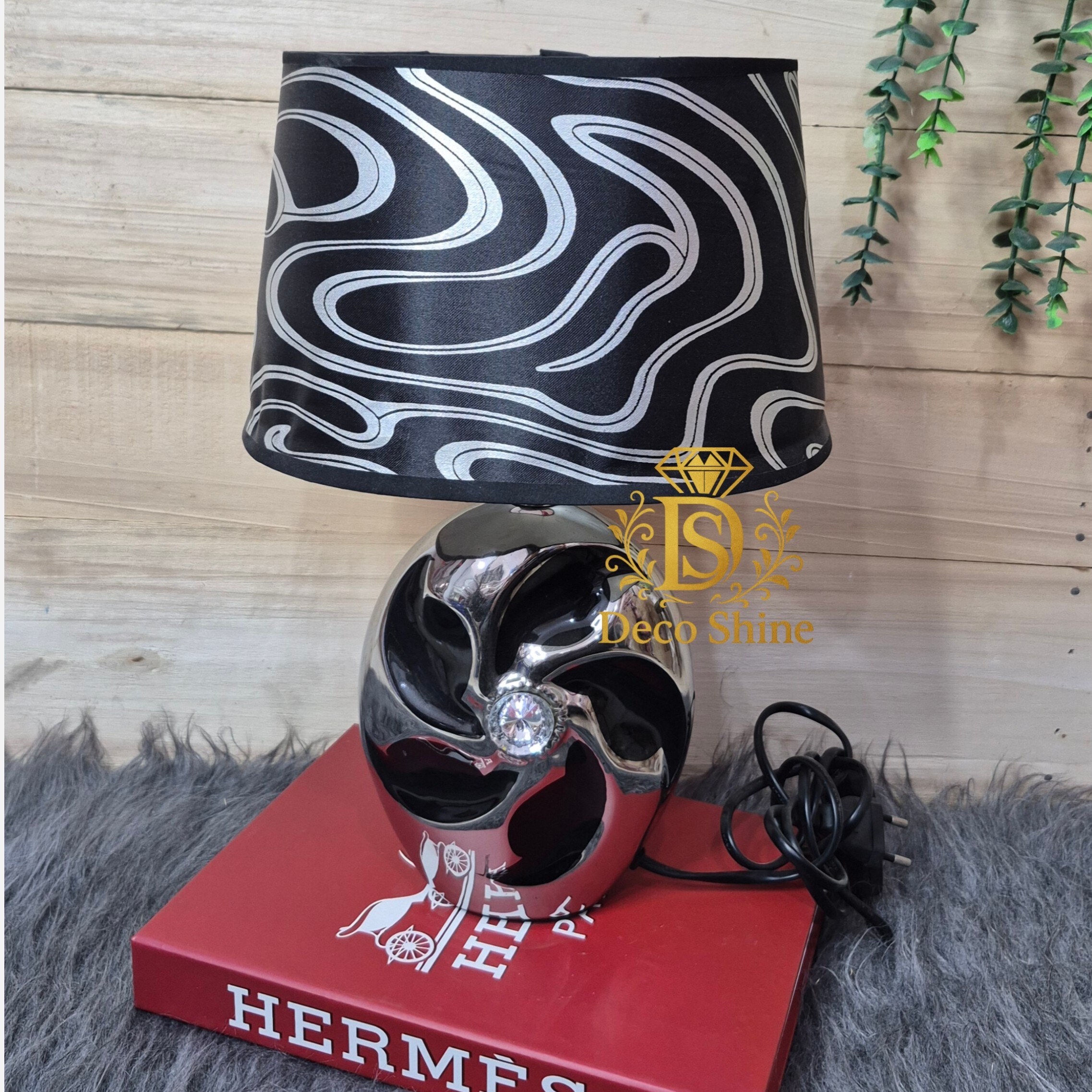 آباژور رومیزی (چراغ خواب) پایه سرامیک، کلاهک قابل شستشو