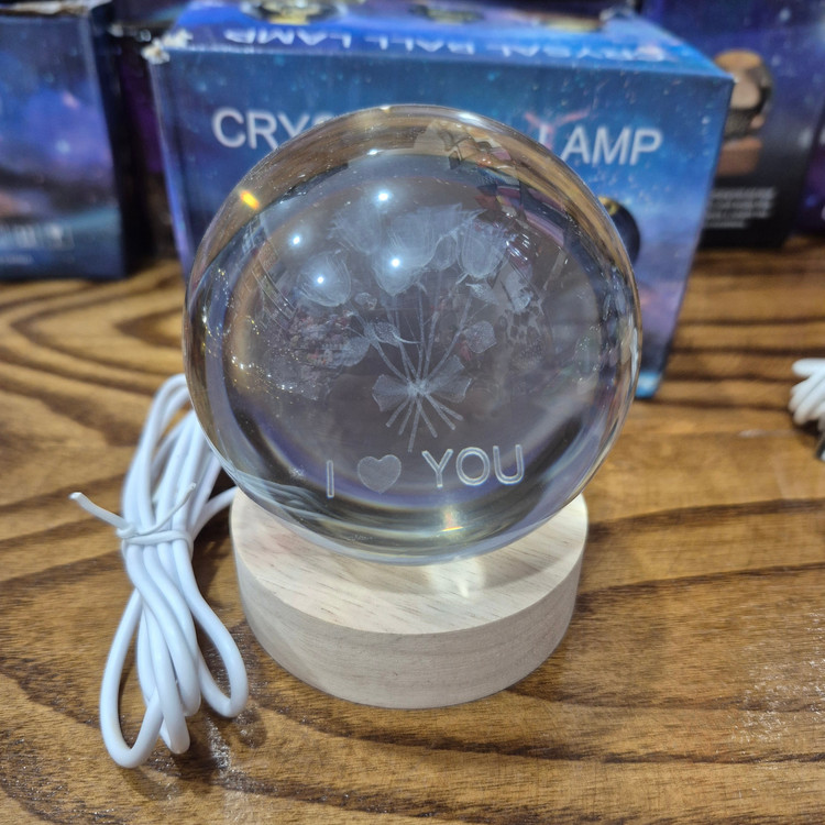 گوی سهبعدی چراغدار (دکوری، هدیه) USB خور طرحدار سایز 8