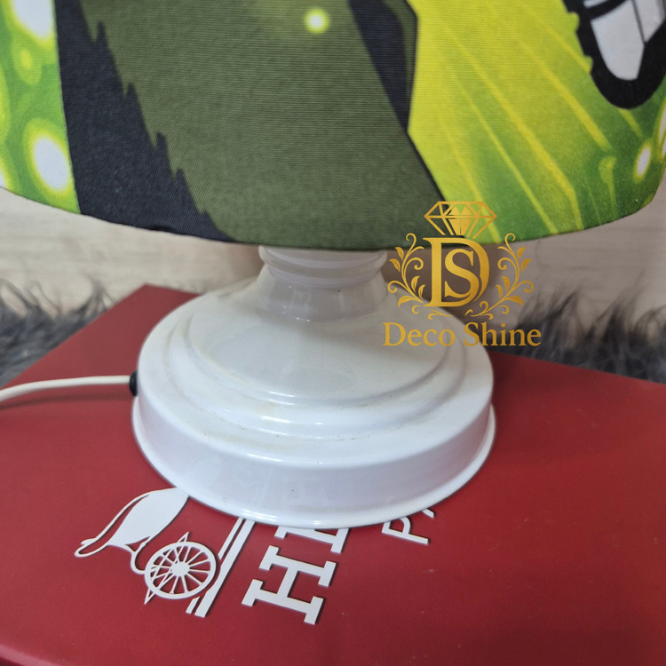 چراغ خواب بن تن (آباژور پسرانه) 30 سانت، پایه فلزی و کلاهک پارچه ای