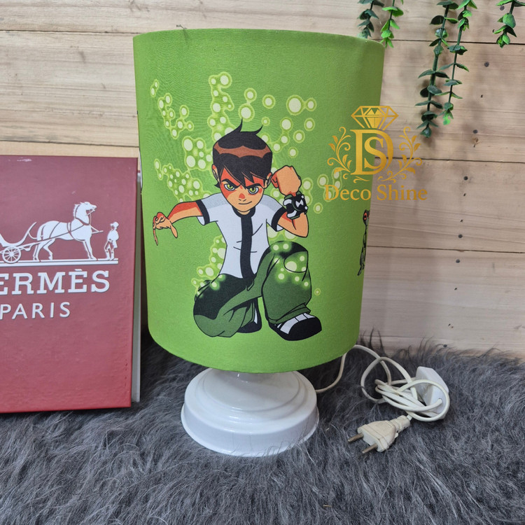 چراغ خواب بن تن (آباژور پسرانه) 30 سانت، پایه فلزی و کلاهک پارچه ای